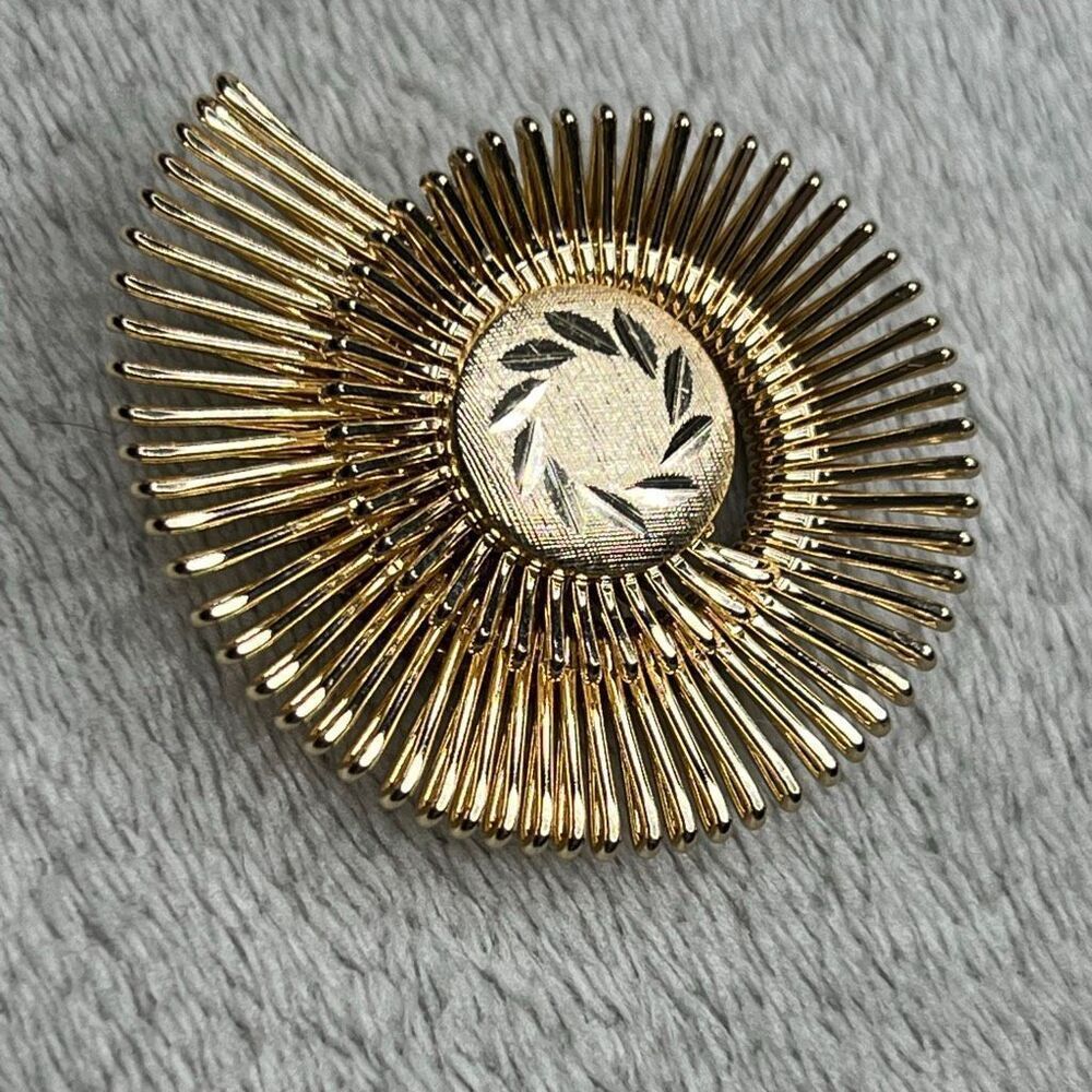 Vintage, Western Germany Etched Spiral Spike Gold Toned Scarf Clip